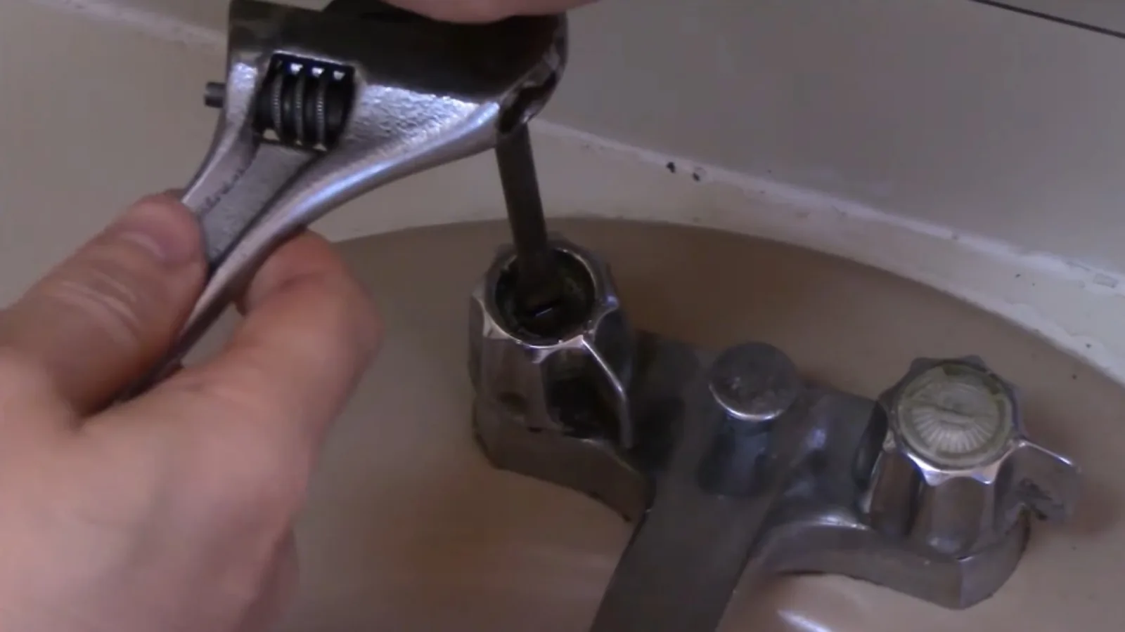 Faucet & Sink Repair in Tempe, AZ